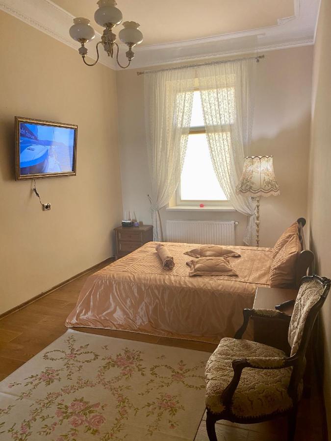 Cozy Apartment Lviv Exterior photo